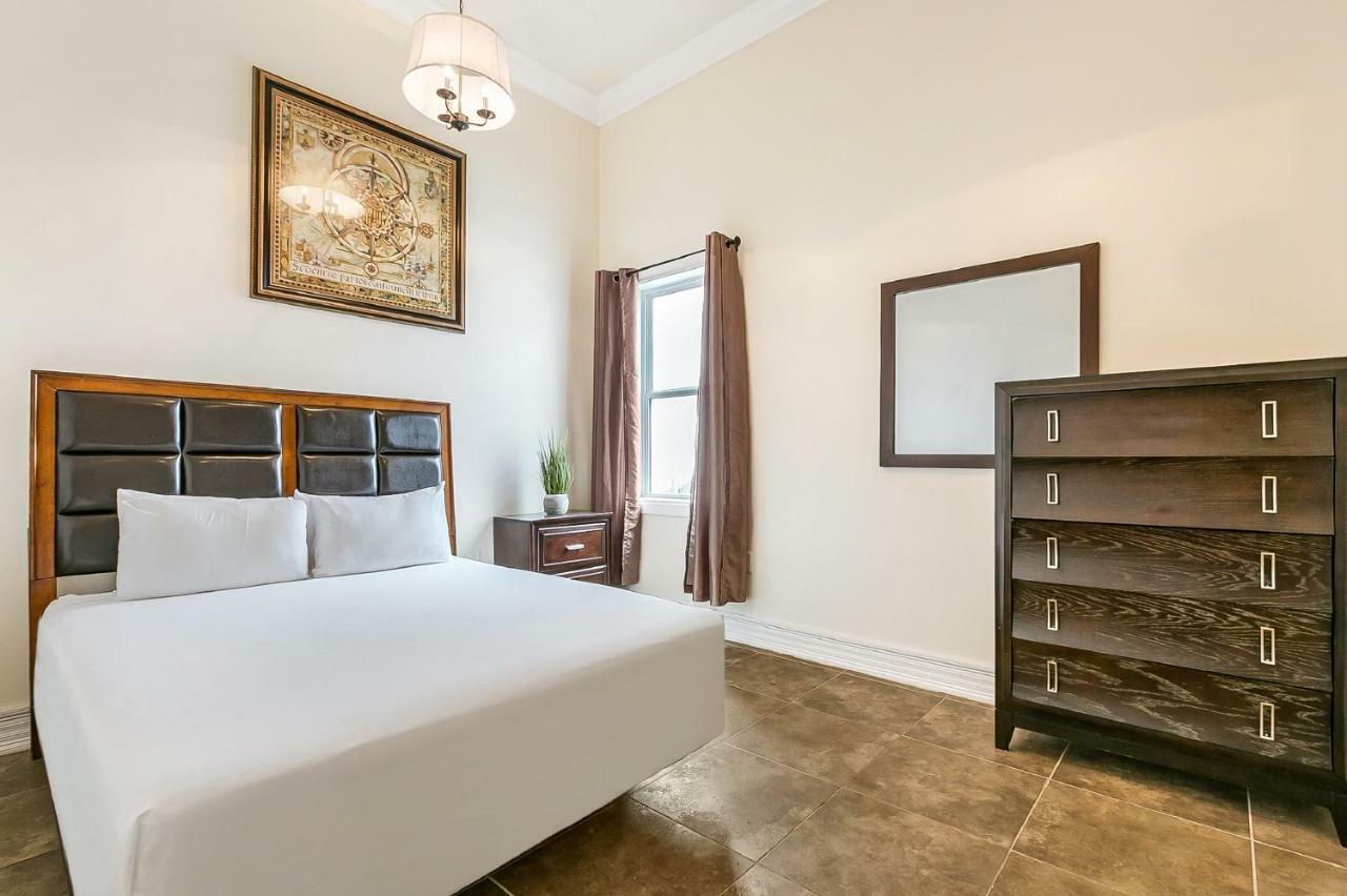 Spacious 4Br Condo On Carondelet Near All Hot Spo New Orleans  Kültér fotó
