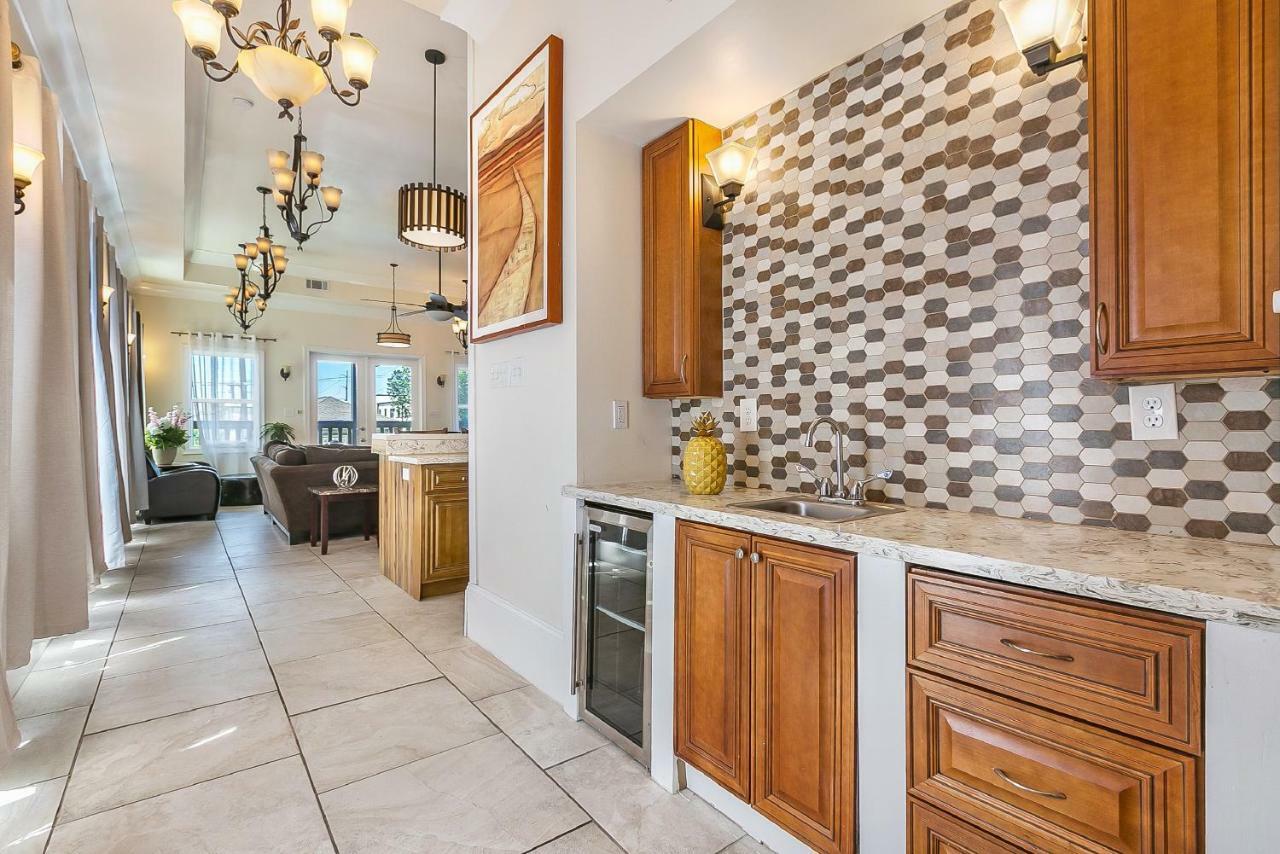 Spacious 4Br Condo On Carondelet Near All Hot Spo New Orleans  Kültér fotó