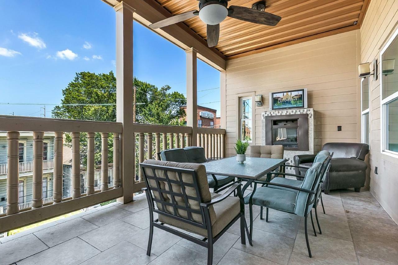 Spacious 4Br Condo On Carondelet Near All Hot Spo New Orleans  Kültér fotó